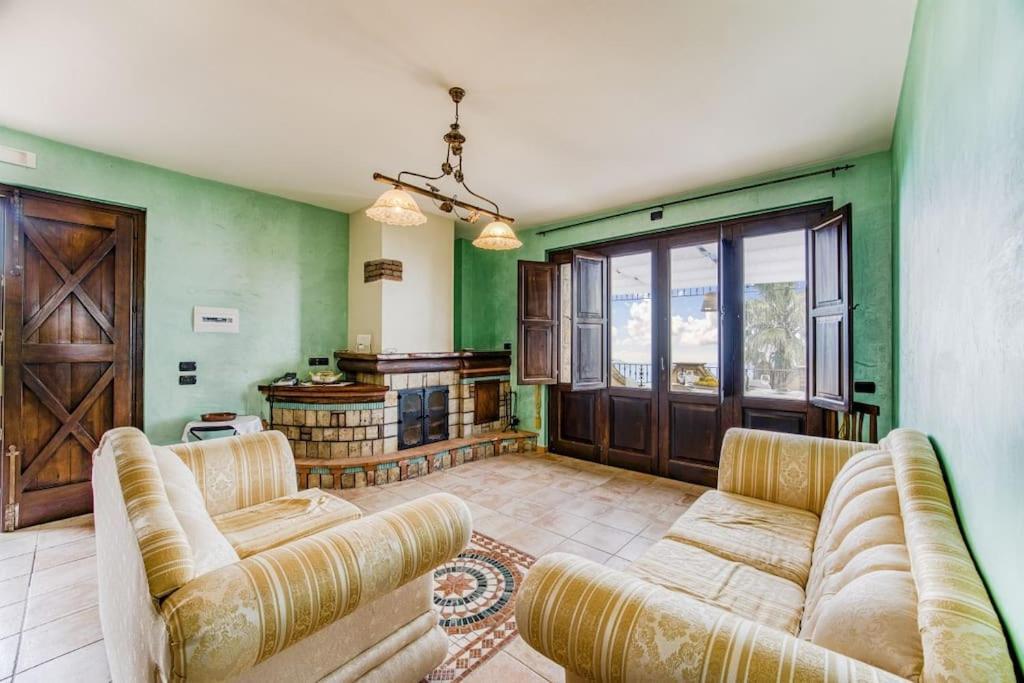 La Villa Di Nonna Angela Pisciotta Eksteriør bilde
